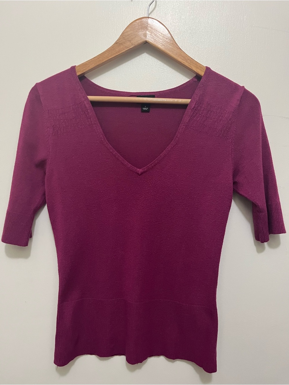 V-Neck Short Sleeve Knit Top - Deep Magenta